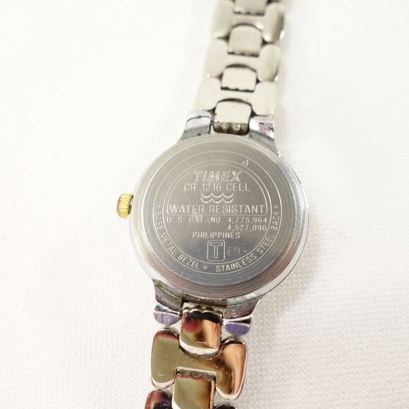 Classic Timex Indiglo Women's Two Tone Bracelet Quartz Watch New Battery - Picture 9 of 10